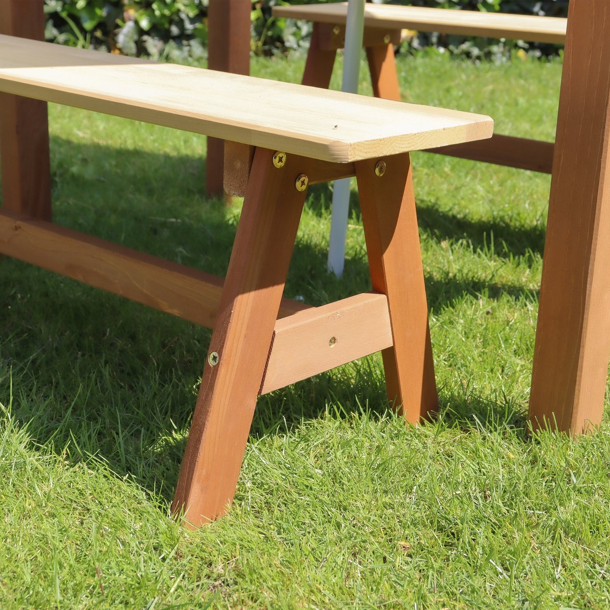 axi Dennis Zand & Water Picknicktafel Van Hout In Watertafel & Zandtafel Met Speelkeuken Incl. Wastafel, Parasol - Bruin