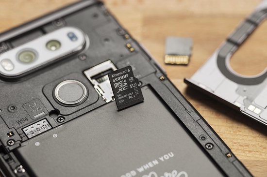 Kingston microSDHC Canvas Select Plus 32GB 100 MB/s + SD adapter - Zwart