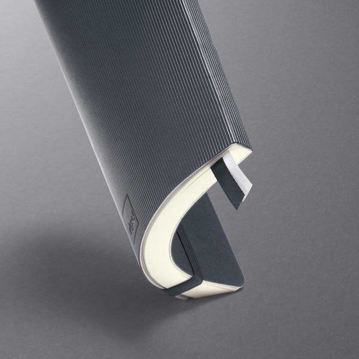 Notitieboek Sigel Conceptum Pure Softcover A4 Donkergrijs Geruit