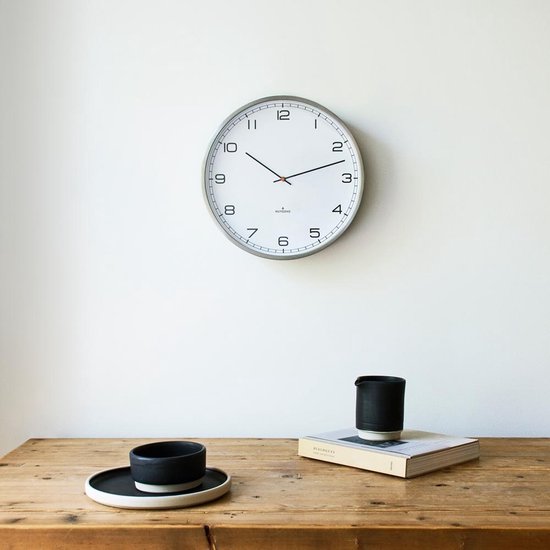 Huygens - One Arabic 45cm - Rvs - Wandklok - Stil - Quartz Uurwerk - Wit