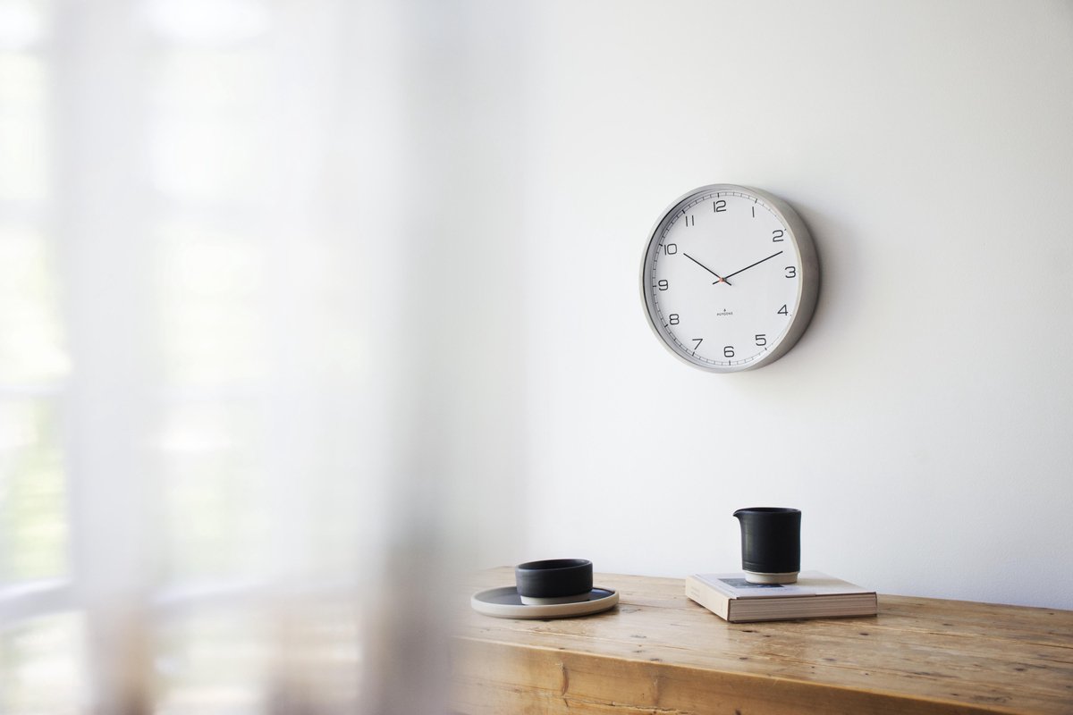 Huygens - One Arabic 35cm - Rvs - Wandklok - Stil - Zendergestuurd - Wit