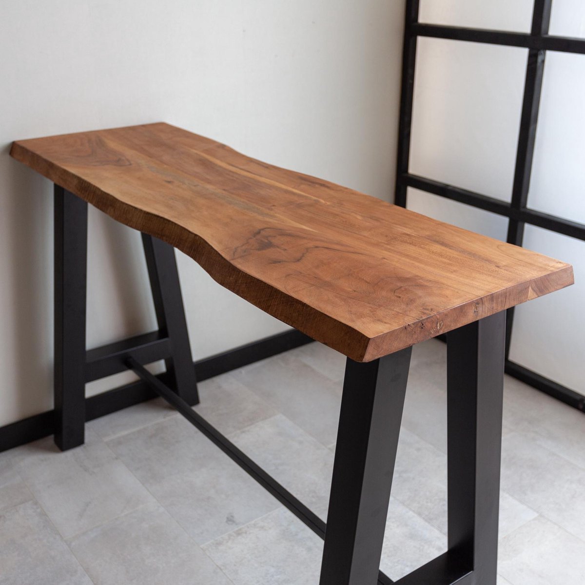 Dimehouse Industriële Bartafel Quinty - Mangohout Boomstam - 150x50 Cm - Bruin