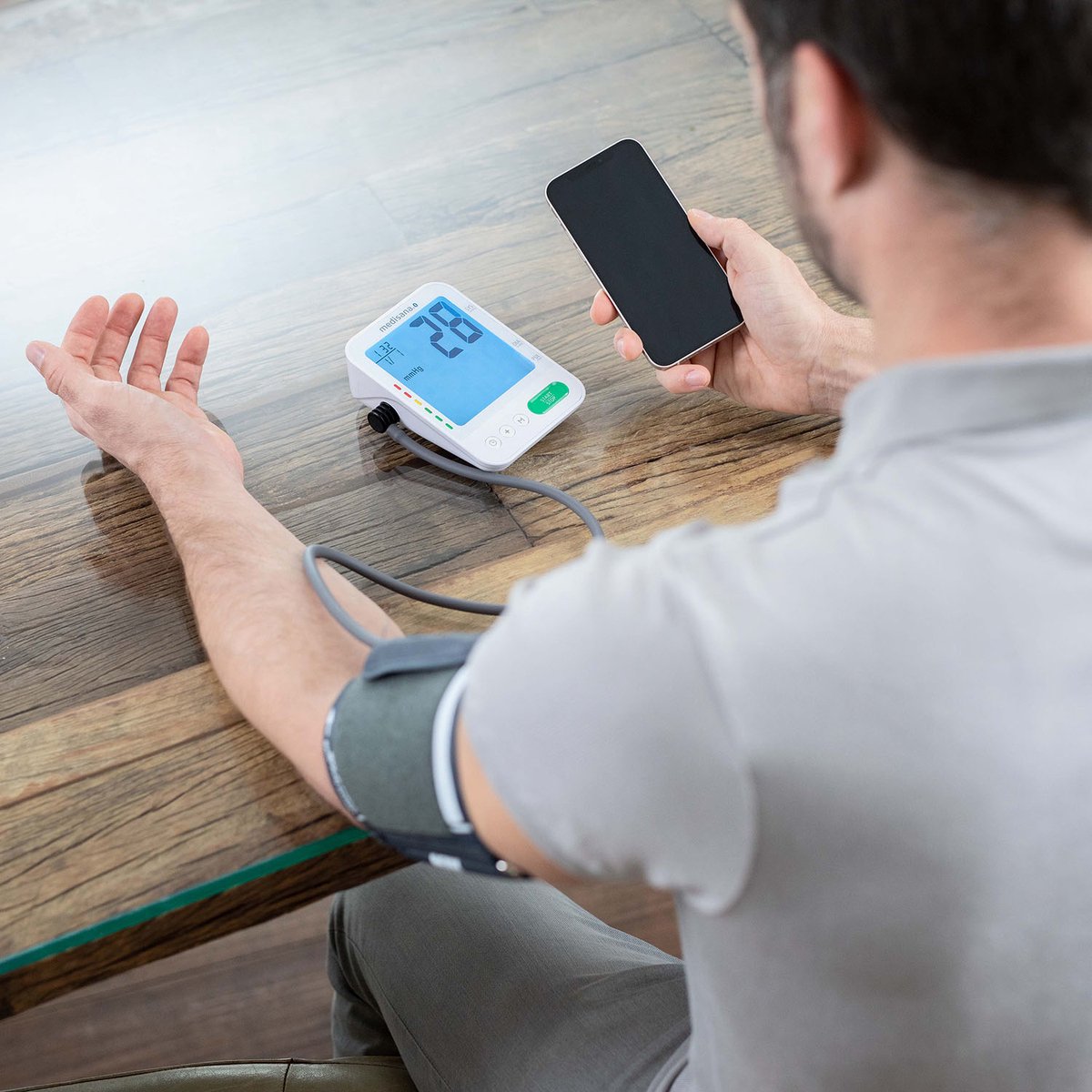 Medisana bovenarm bloeddrukmeter BU 584 connect