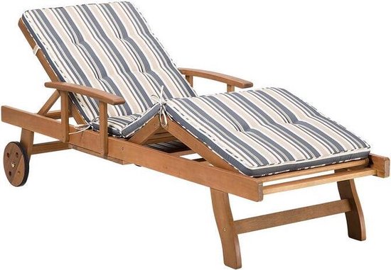 Beliani Java Ligstoel Acaciahout 64 X 196 Cm - Bruin