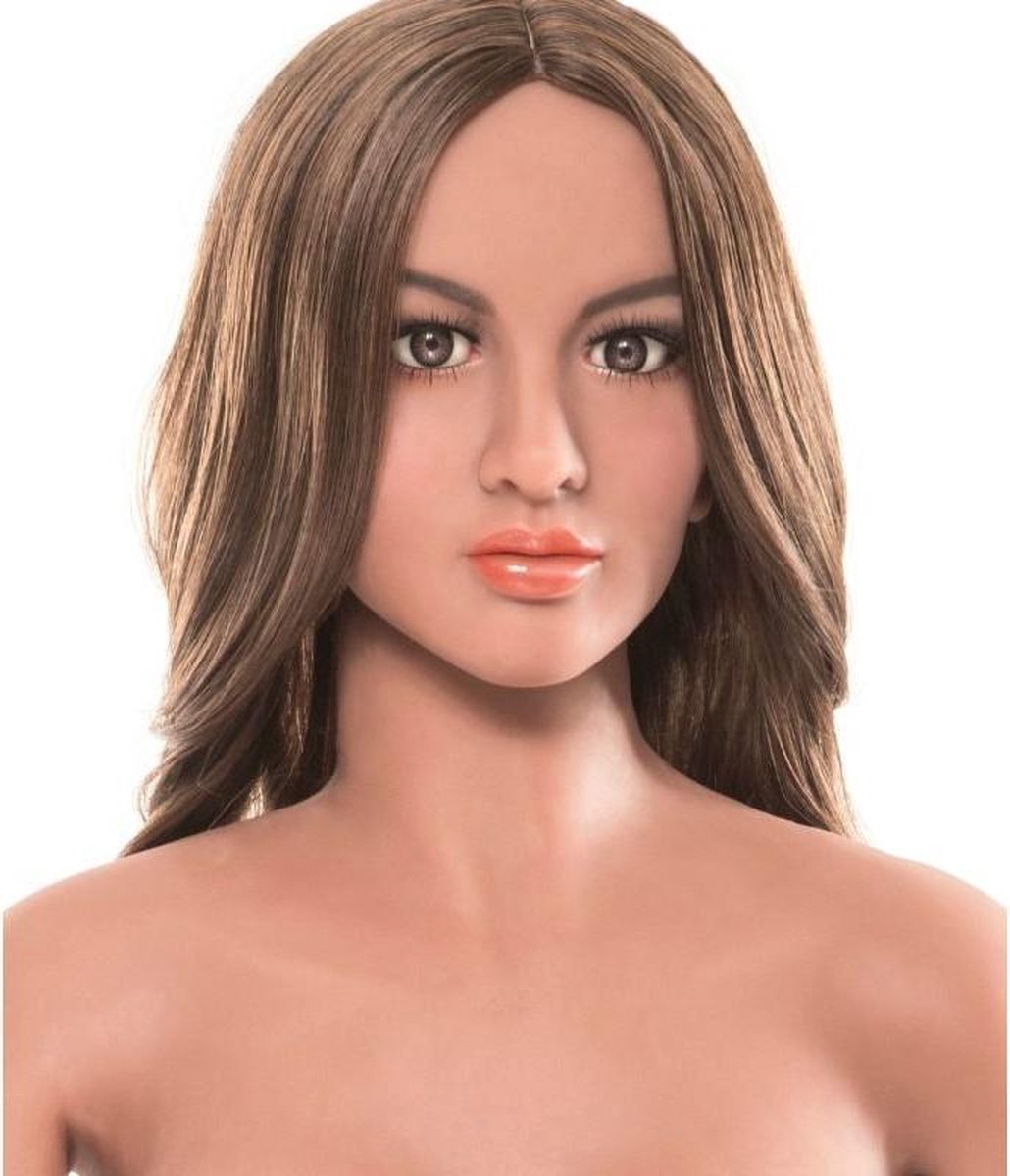 Pipedream Ultimate Fantasy Dolls Carmen - Beige
