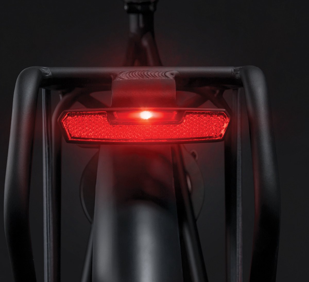 AXA Achterlicht Juno Battery 80 Mm Led Zwart/ - Rood