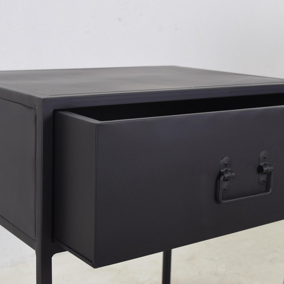 Loft42 Djax Nachtkastje Met Lade Metaal - 50x47x35 - Zwart