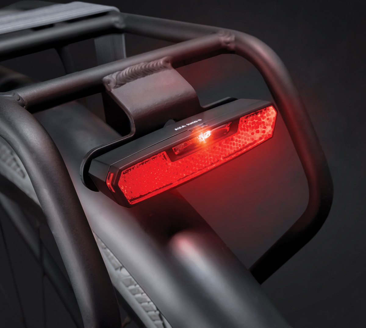AXA Achterlicht Juno Battery Automatic 80 Mm Led/ - Zwart