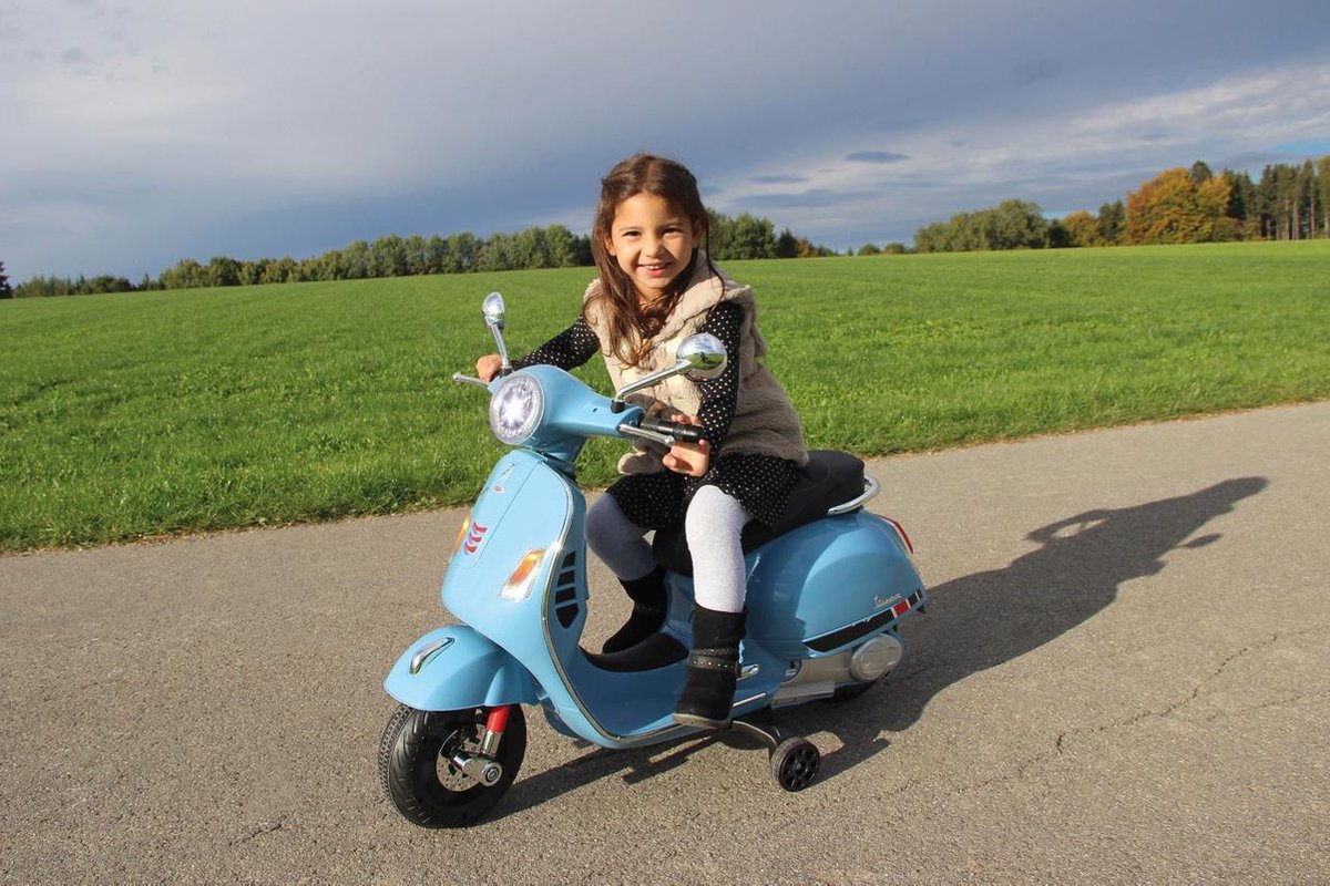 Jamara Speelgoedscooter Vespa Gts 125 12 V - Blauw