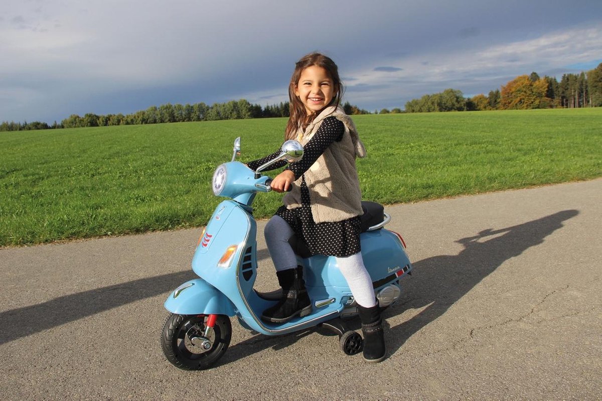 Jamara Speelgoedscooter Vespa Gts 125 12 V - Blauw