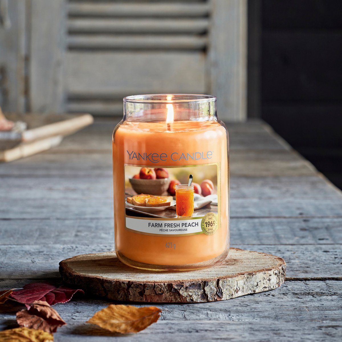 Yankee Candle Geurkaars Large Farm Fresh Peach - 17 Cm / ø 11 Cm - Oranje