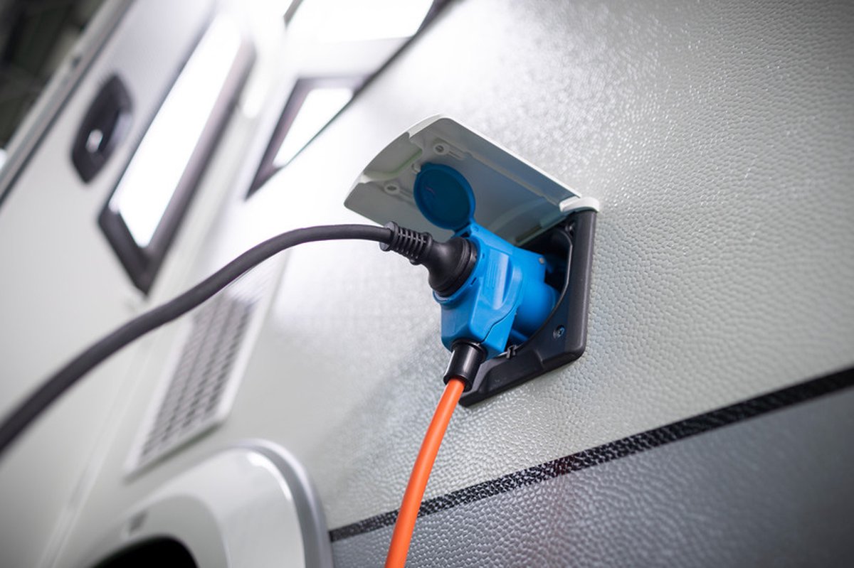 Brennenstuhl Adapterkabel CEE | IP44 | 10m | Oranje | H07RN-F 3G2,5 CEE-stekker | haakse koppeling 230V/16A