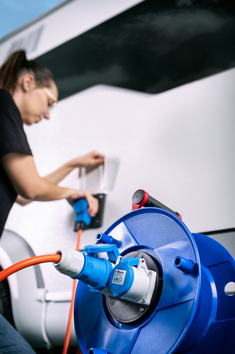 Brennenstuhl Garant CEE 2 | IP44 | kabelhaspel | voor industrie/bouw/kampeer | 25m | H07RN-F 3G2,5