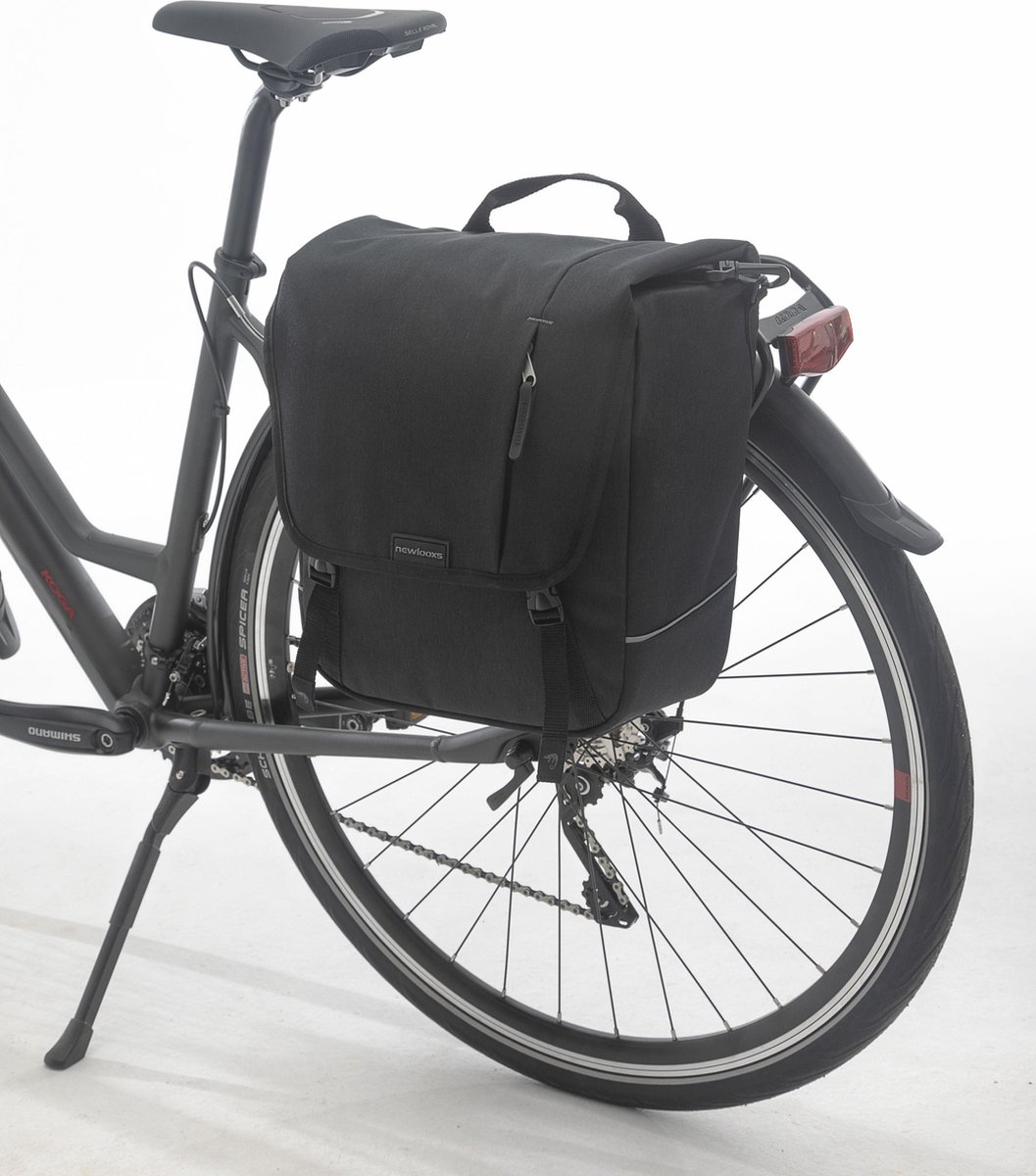 New Looxs Fietstas/schoudertas Nova 16 Liter - Zwart