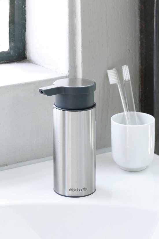 Brabantia Zeeppomp 200 Ml - Matt Steel Fingerprint Proof - Silver