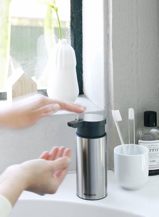 Brabantia Zeeppomp 200 Ml - Matt Steel Fingerprint Proof - Silver