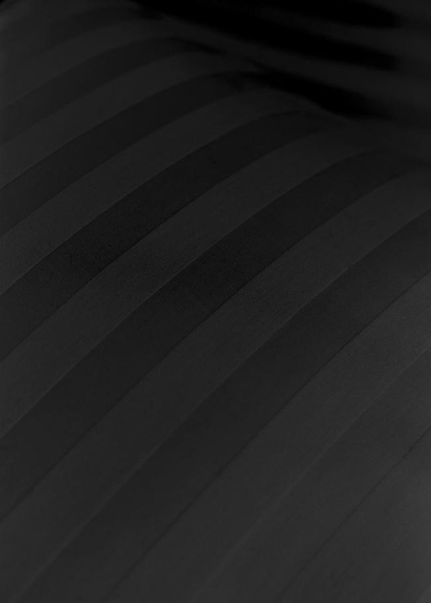 Beddinghouse Shine Dekbedovertrek - 1-persoons (140x200/220 Cm + 1 Sloop) - Zwart