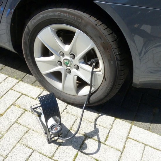 CarPoint Voetpomp Met Manometer 7 Bar Staal - Zwart