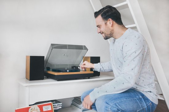 Lenco LS-300 - PLATENSPELER INCL TWEE EXTERNE SPEAKERS - RIEMAANDRIJVING - BLUETOOTH - Bruin