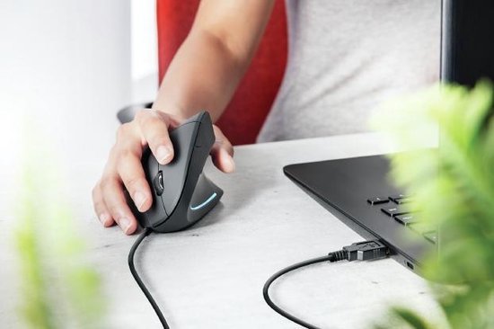 Trust Verto Bedrade Ergonomische Muis - Zwart