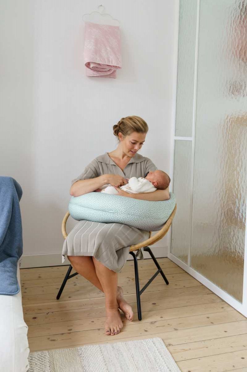 Doomoo Buddy Voedingskussen 180 Cm Cloudy Kaki - Groen