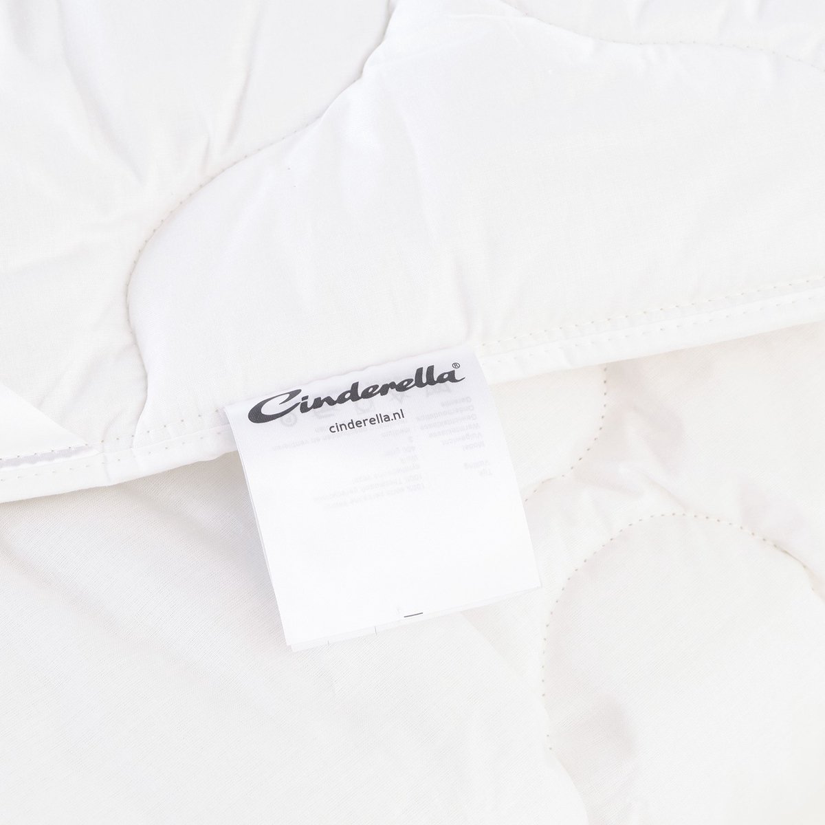 Cinderella Classic Dekbed Enkel - Synthetisch-1-persoons (140x220 Cm)