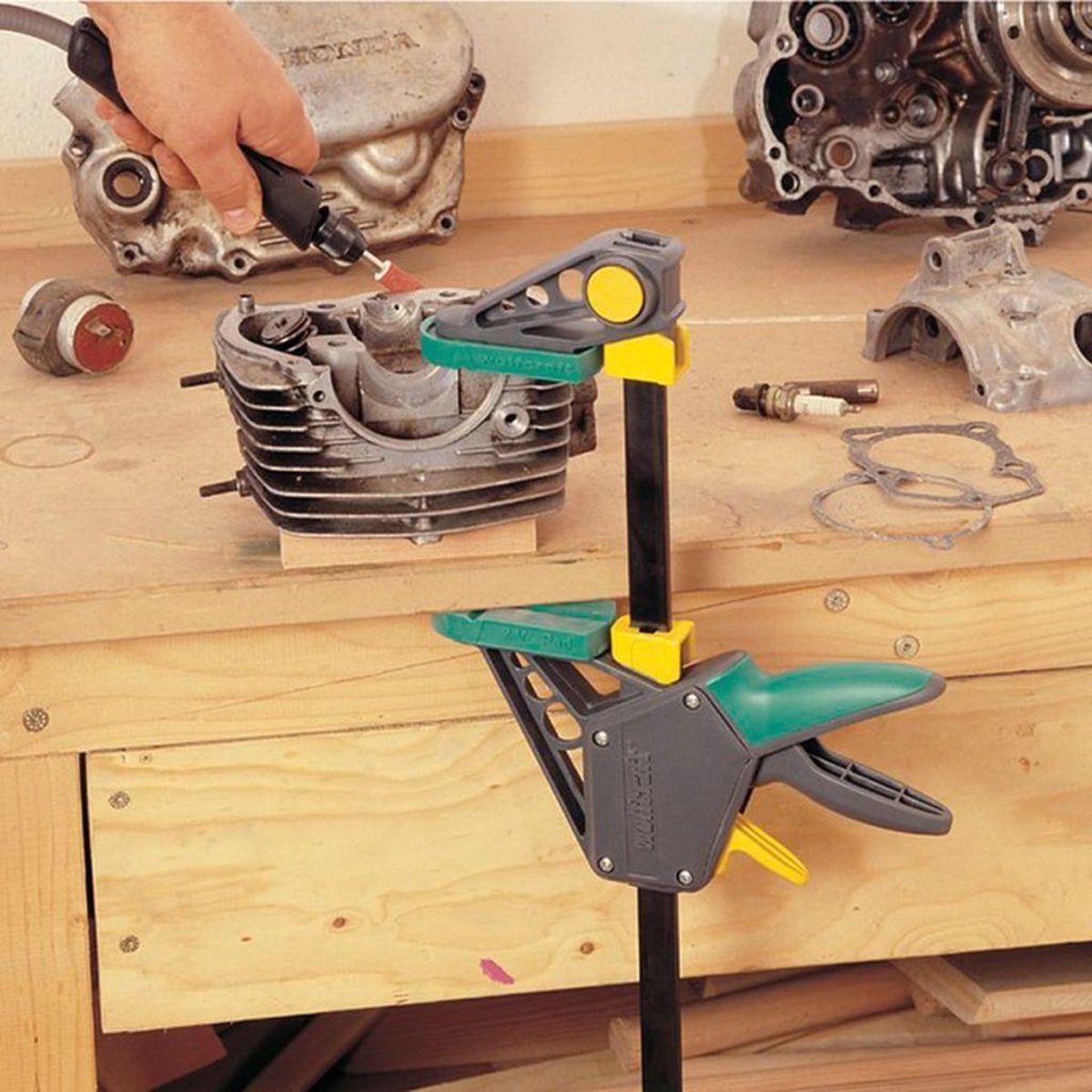 Wolfcraft 3033000 EHZ met Ã©Ã©n hand te bedienen PRO100/700 mm