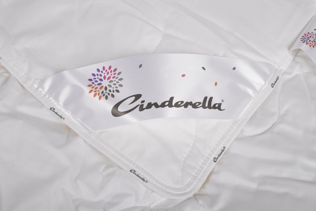 Cinderella Bamboo Zomerdekbed-2-persoons (200x200 Cm)