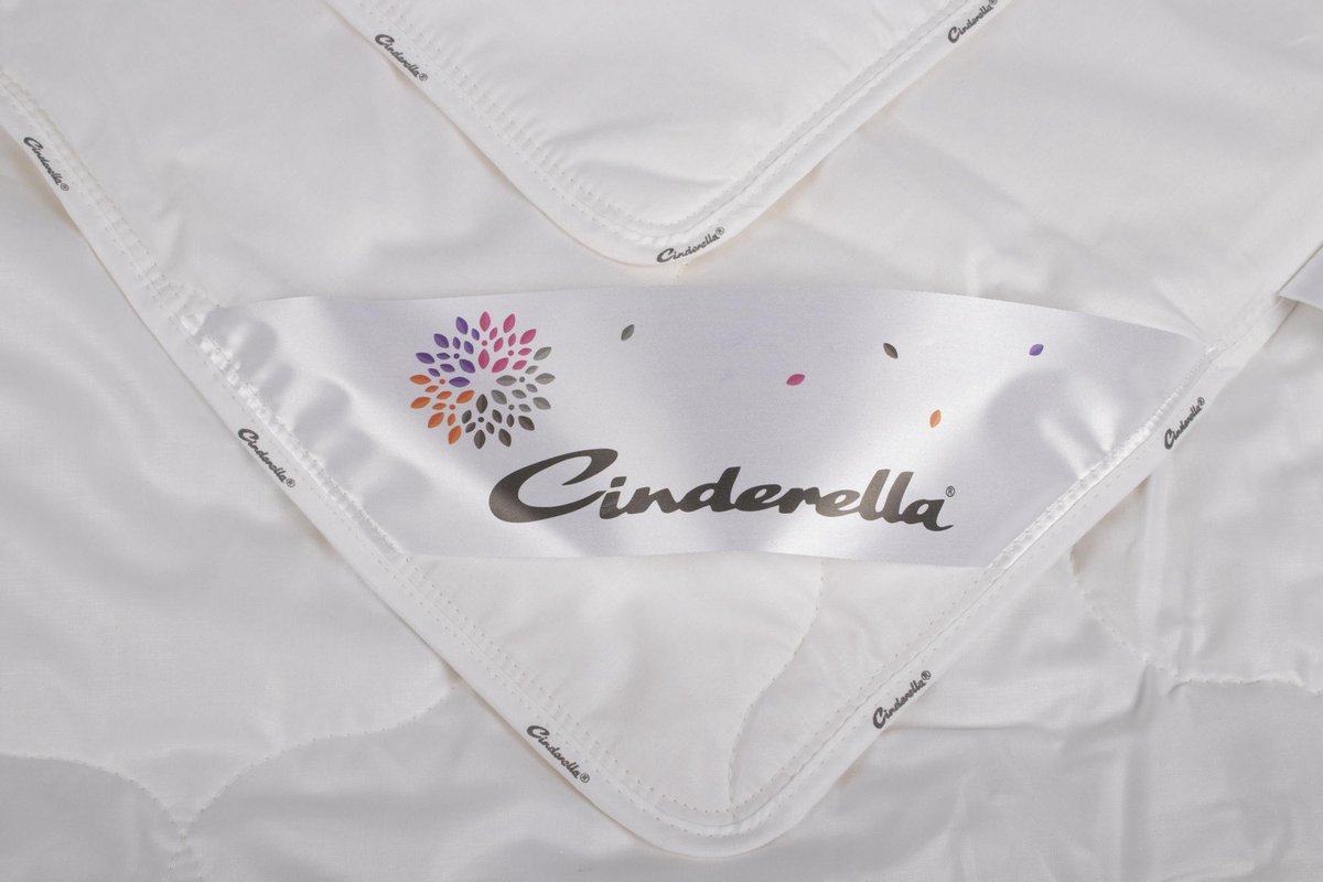 Cinderella Bamboo Zomerdekbed-2-persoons (200x200 Cm)