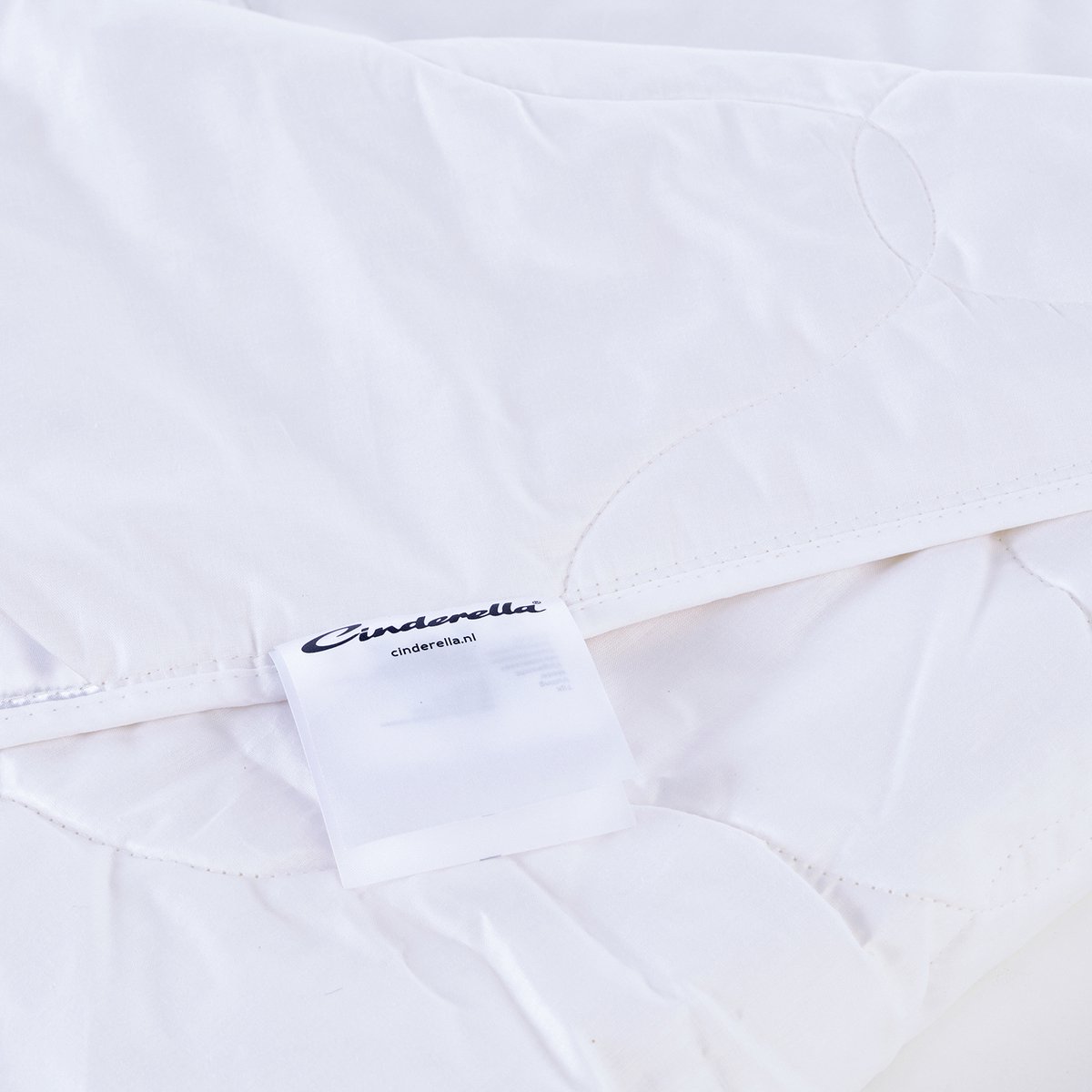 Cinderella Bamboo Zomerdekbed-2-persoons (200x200 Cm)