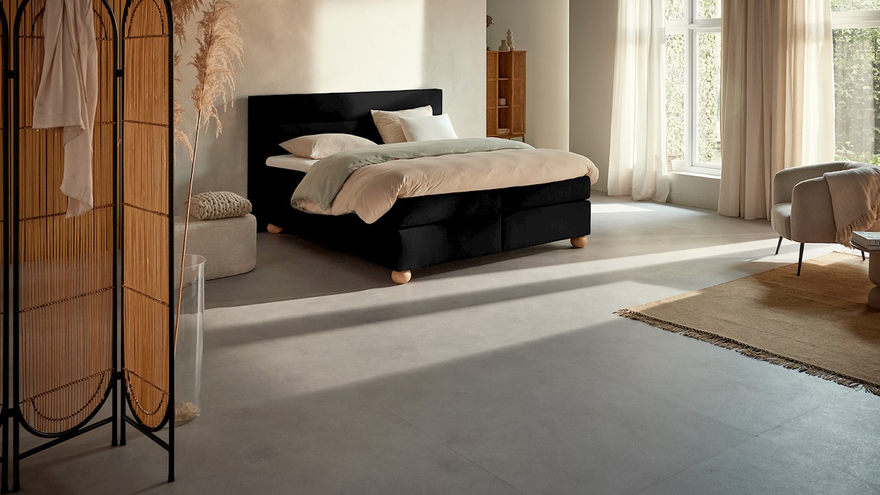 Karlsson Boxspring Solid Lina Vlak Met Gestoffeerde Matras - 180 x 220 cm - black - Zwart