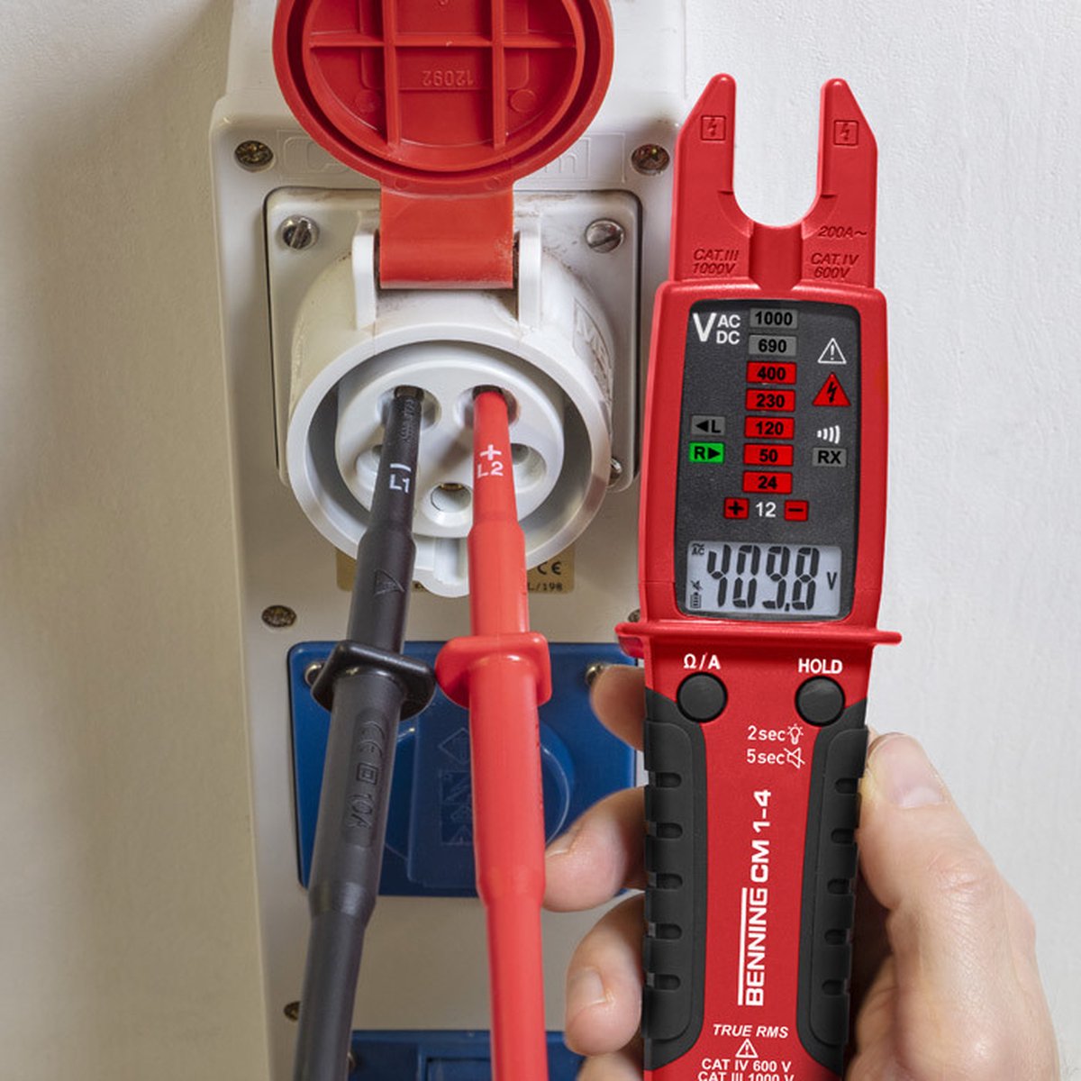 Benning Stroomtangmultimeter | 0,1 A-200 A AC | CAT IV 600/III 1000 V | 1 stuk - 044686