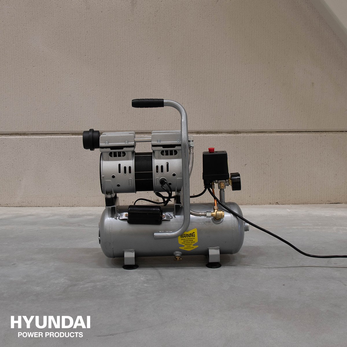 Hyundai 55758 Stille compressor - olievrij - 230V - 8L