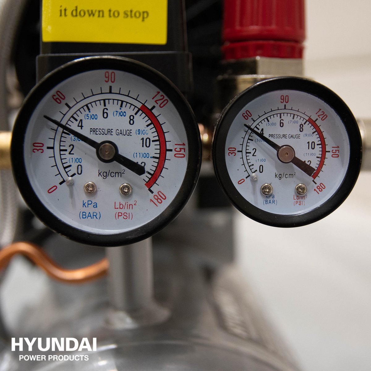 Hyundai 55758 Stille compressor - olievrij - 230V - 8L