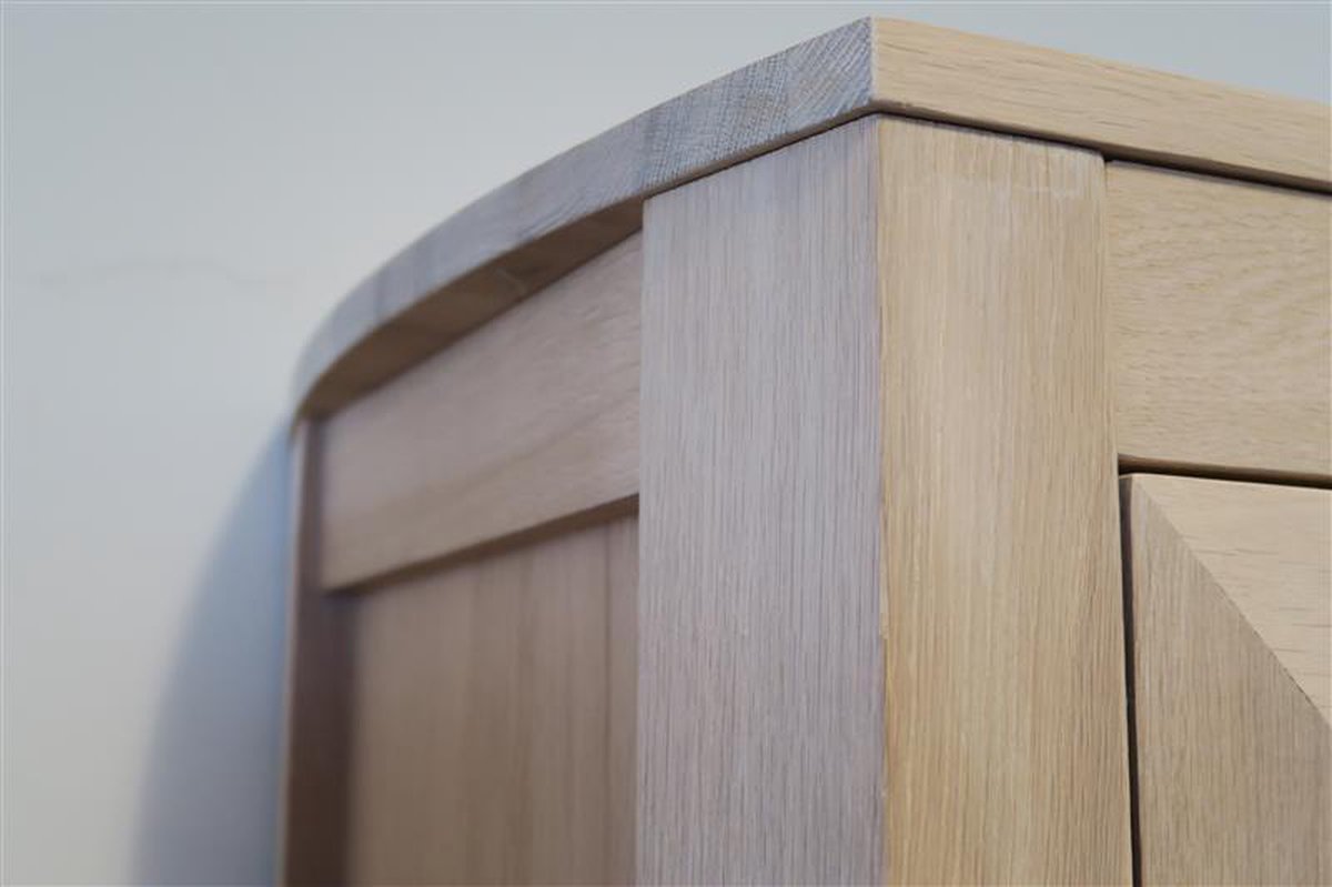 Hioshop Veneto buffetkast eiken vitrine. - Bruin