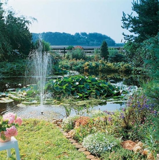 Ubbink Xtra vijverpomp 600 - Zwart