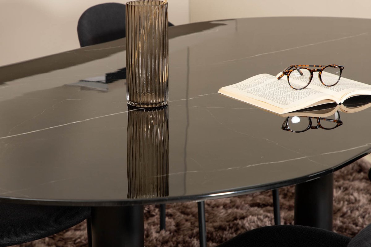 Pillan Eethoek Eetkamertafel Zwart Glas Marmer Decor En 4 Vault Eetkamerstal Zwart.