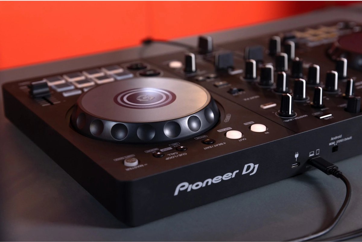 Pioneer DJ DDJ-FLX4 dj-controller