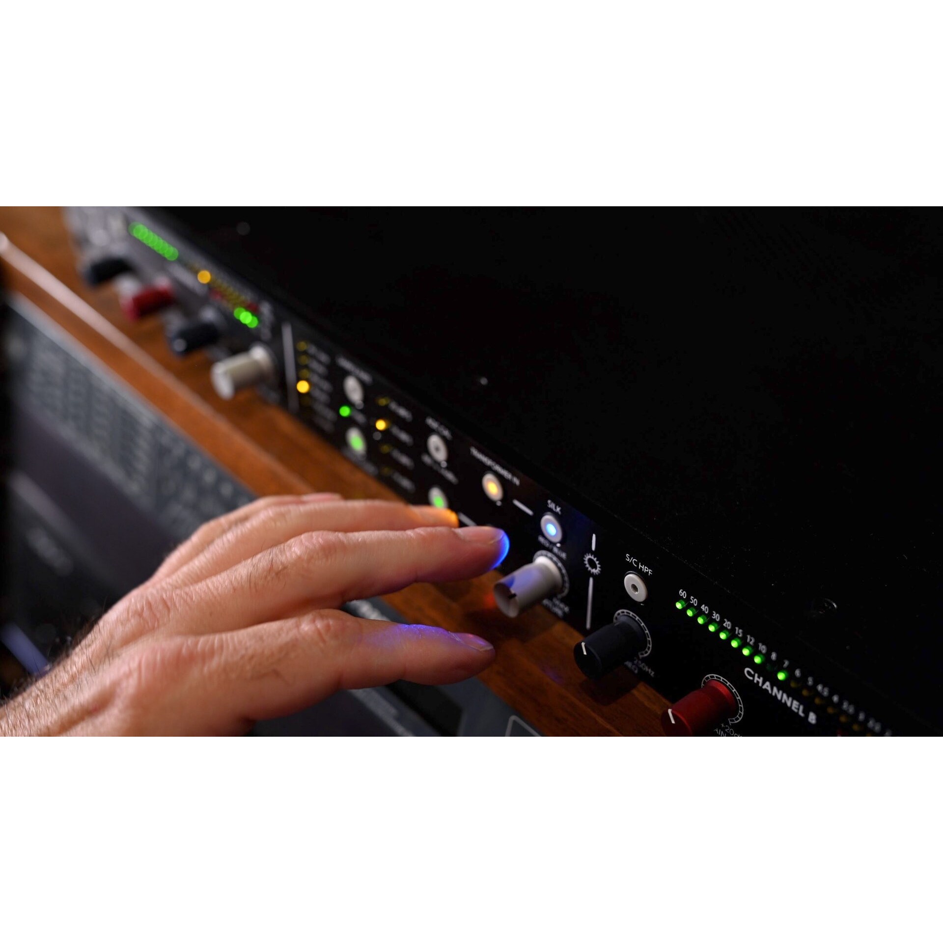 Rupert Neve Portico II Master Buss Converter A-D converter