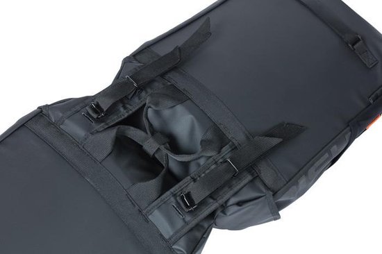 Basil Fietstas Dubbel Miles 34 Liter Pvc Zwart/ - Oranje