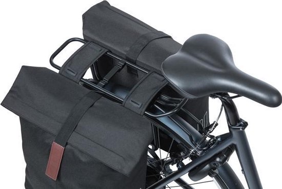 Basil Fietstas Dubbel City 28-32 Liter Polyester - Zwart