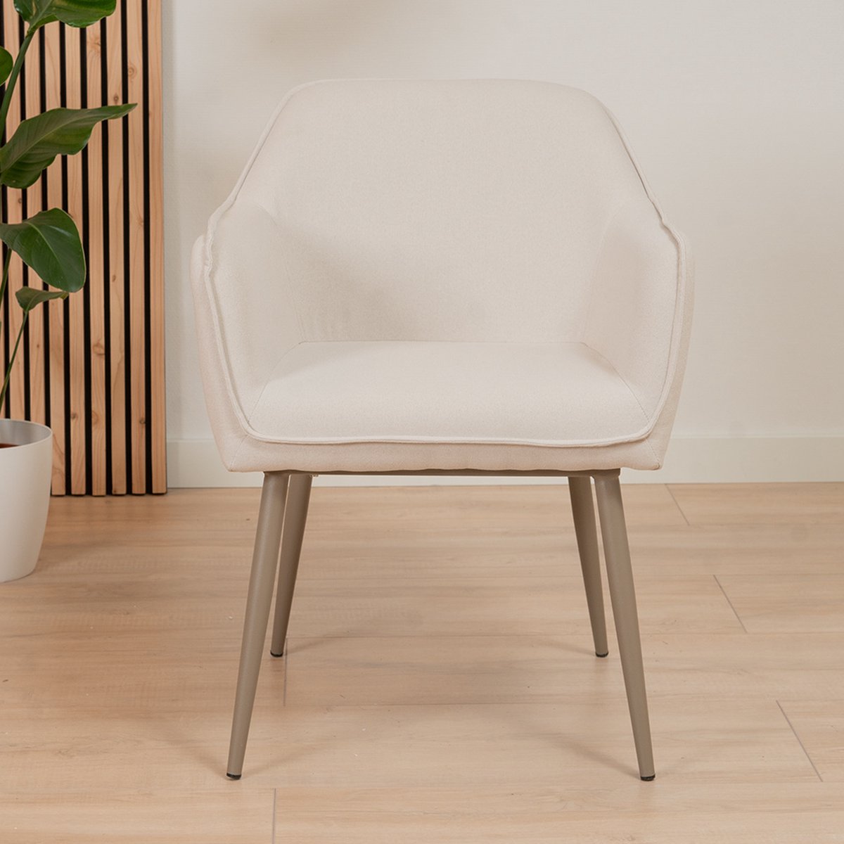 Bronx71 Scandinavische Eetkamerstoel Elin Gerecyclede Stof. - Beige