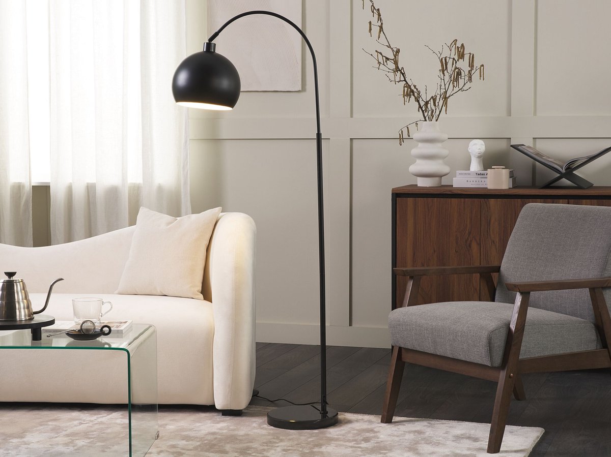 Beliani Gumara - Staande Lamp--ijzer - Zwart