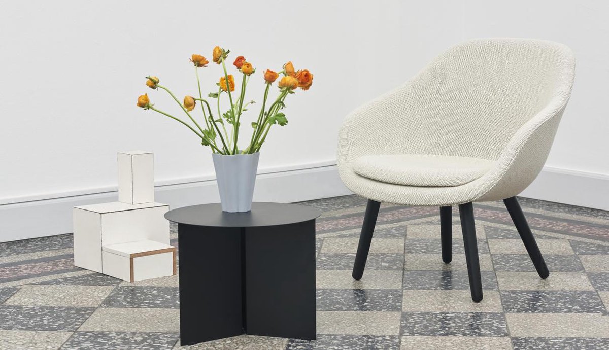 Hay Slit Round Bijzettafel - Zwart