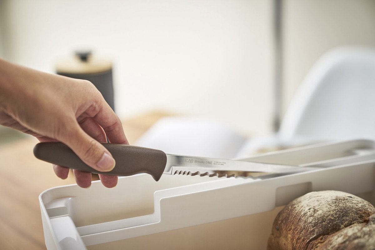 Yamazaki Tower Broodtrommel met Messenhouder - Wit