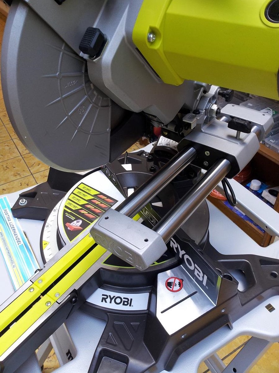 Ryobi EMS254L 2000 W compacte afkort/verstekzaagmachine met laser