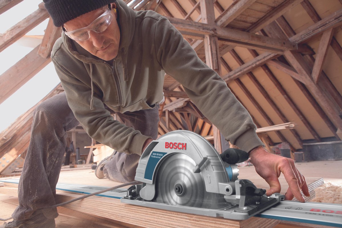 Bosch GKS 85 G cirkelzaag + 1600mm geleiderail | in L-Boxx