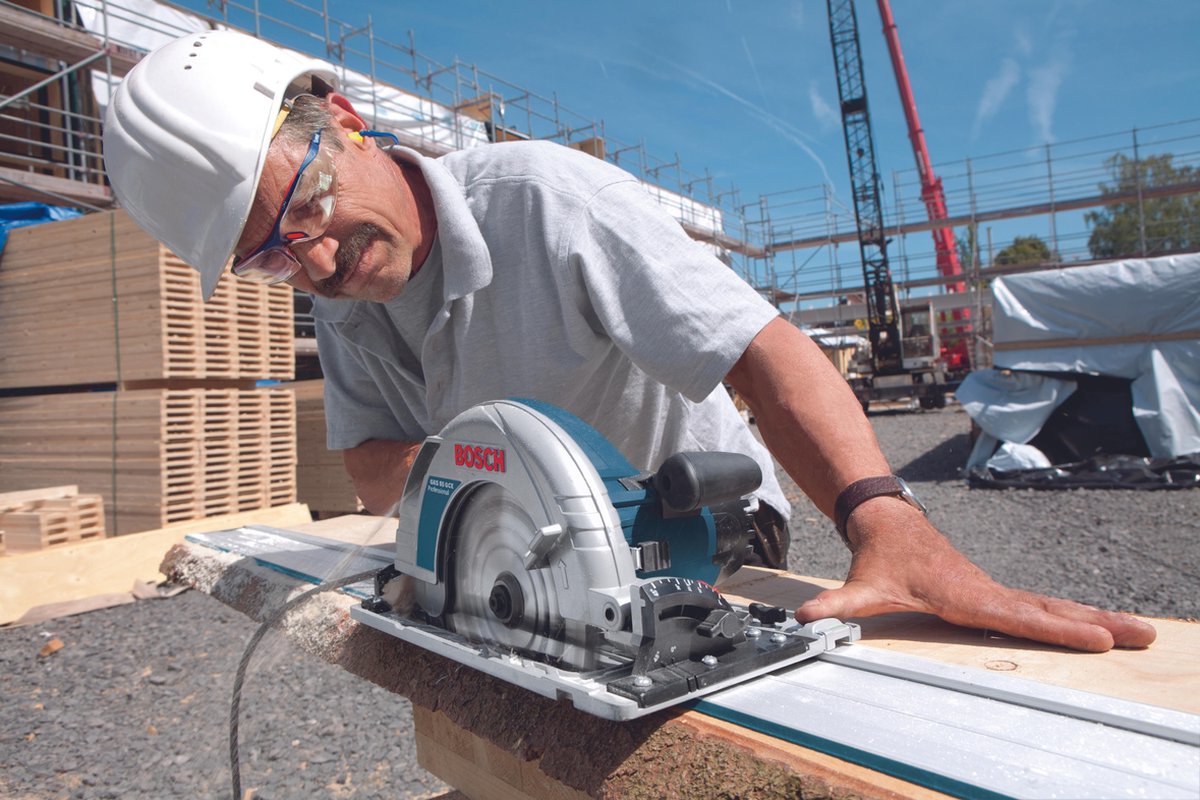 Bosch GKS 85 G cirkelzaag + 1600mm geleiderail | in L-Boxx