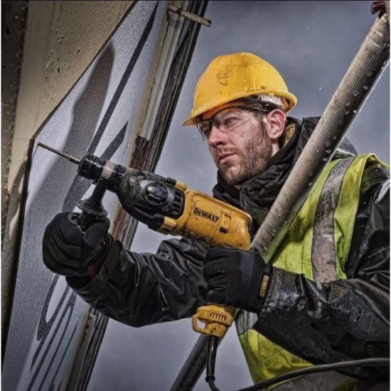 DeWalt D25033K 22mm SDS plus Combihamer | 710w 2.0J