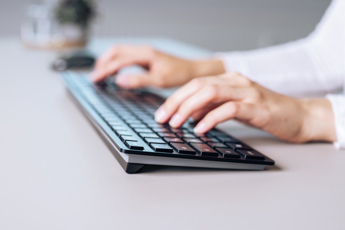 Cherry KW 9100 slim zwart